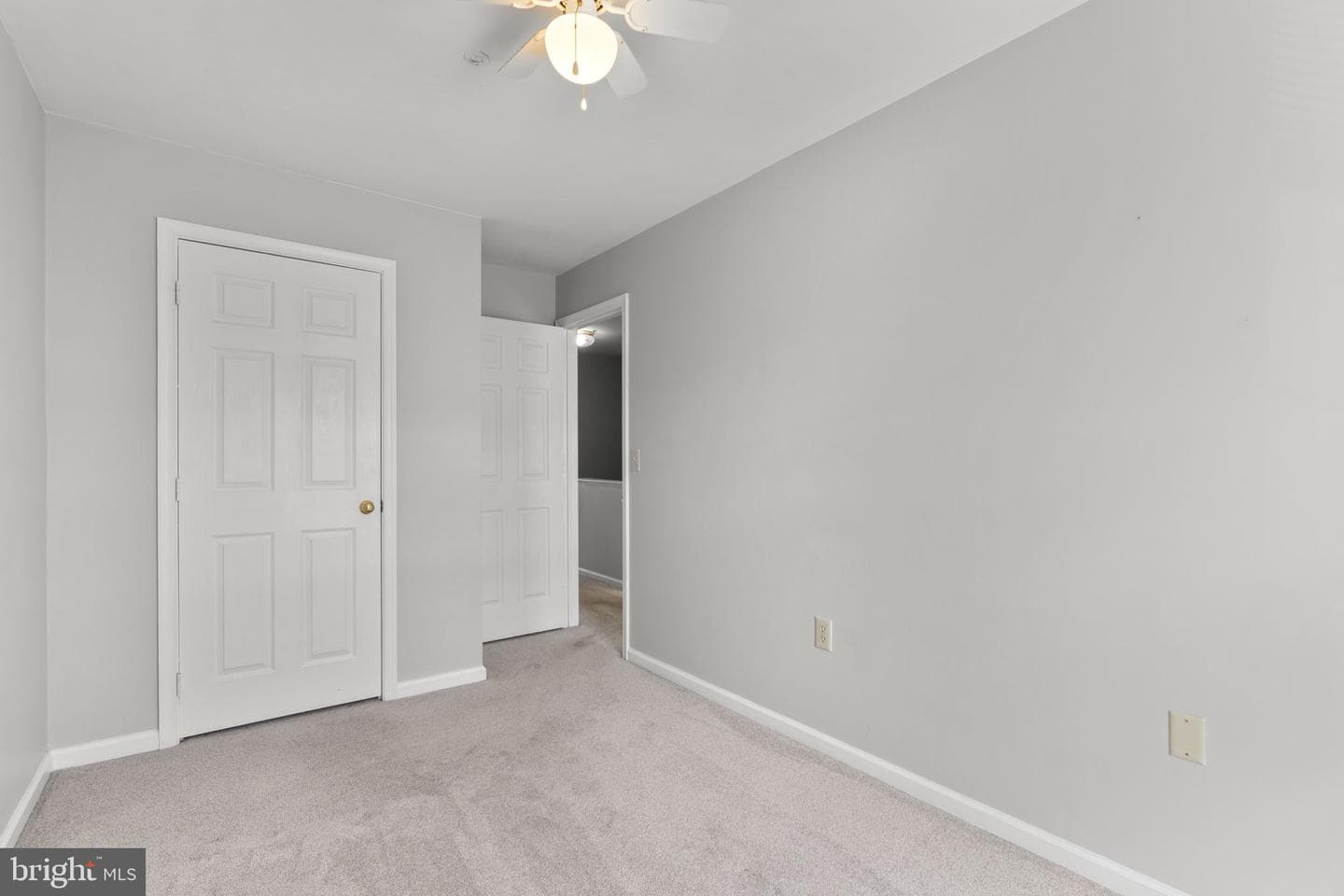 2404 Sandwich Court photo 26