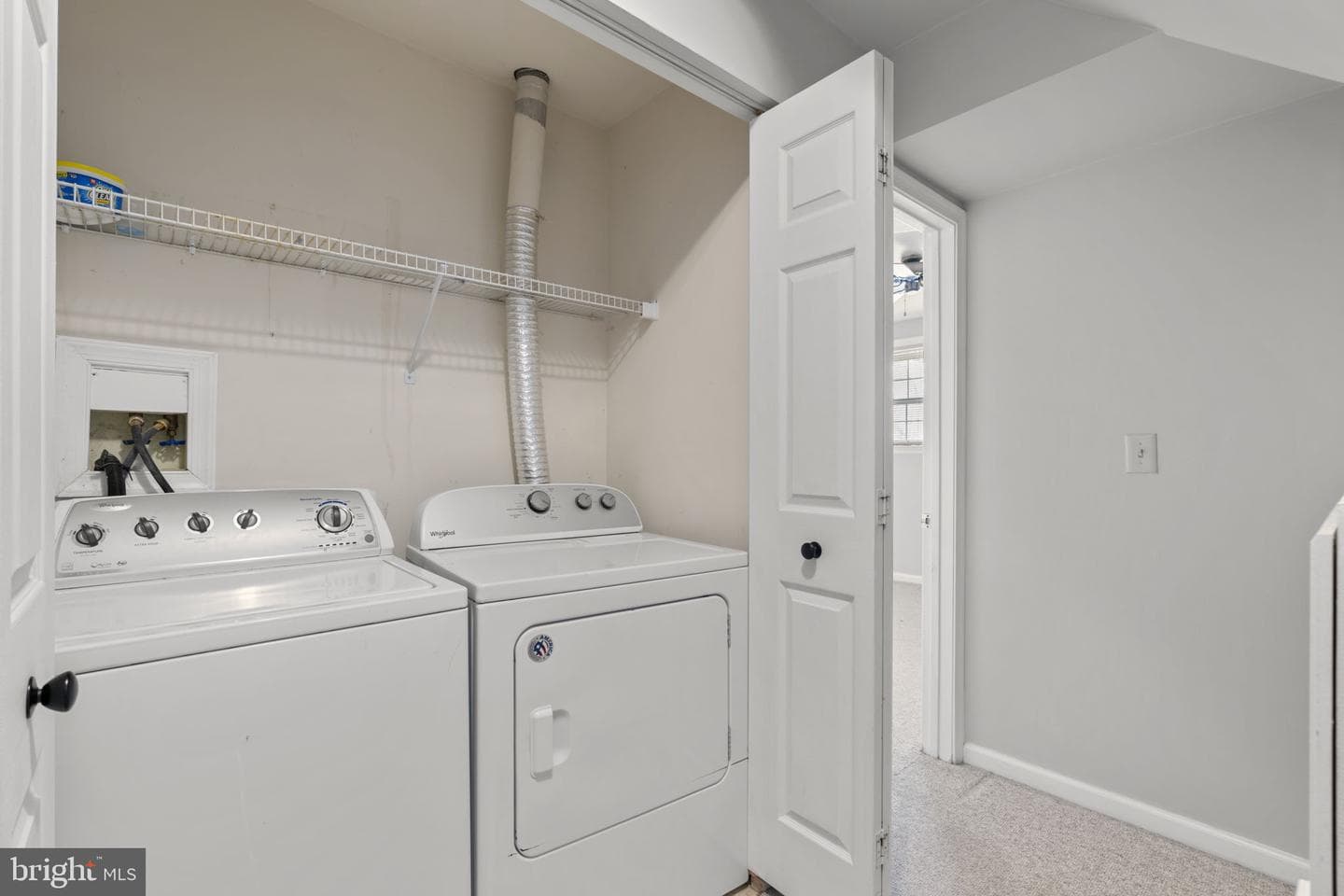 2404 Sandwich Court photo 36
