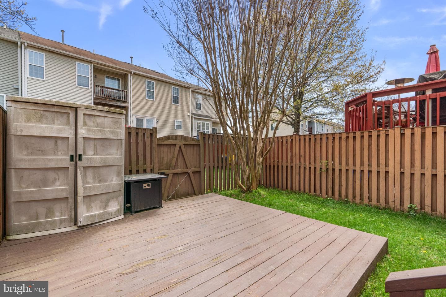 2404 Sandwich Court photo 38