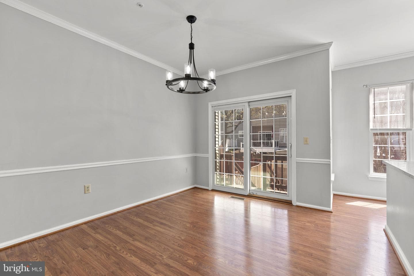 2404 Sandwich Court photo 6