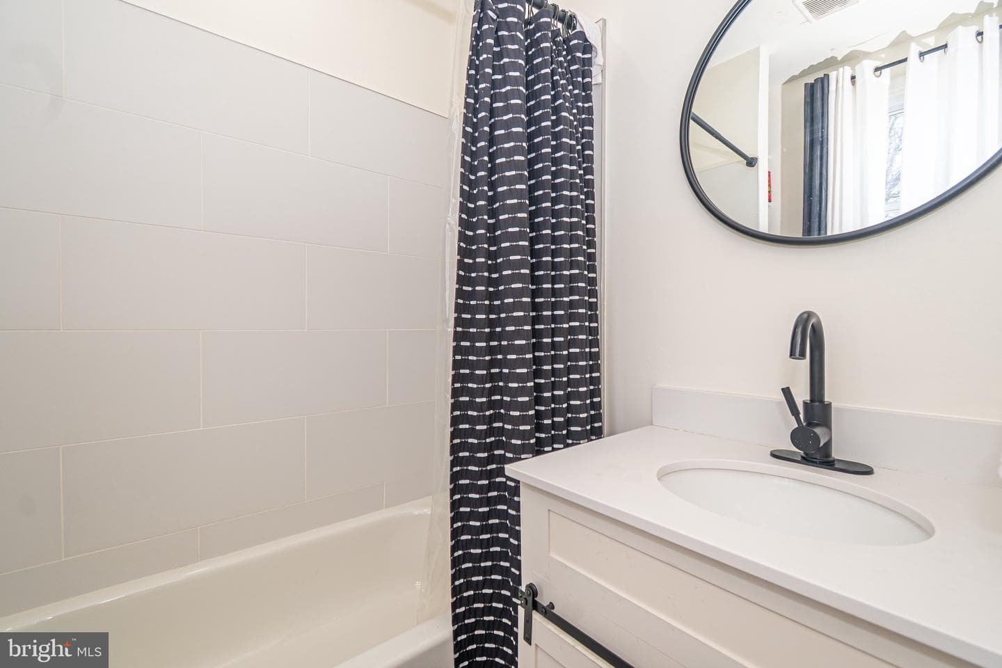 5316 Disney Avenue photo 13
