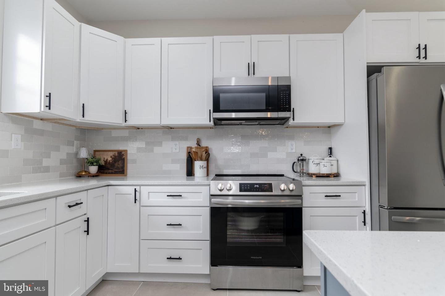 211 N Hammonds Ferry Road photo 8