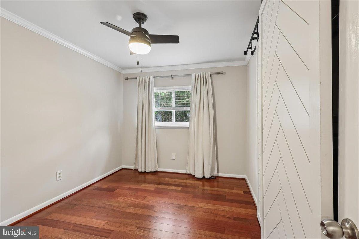 652 Arleigh Road photo 11