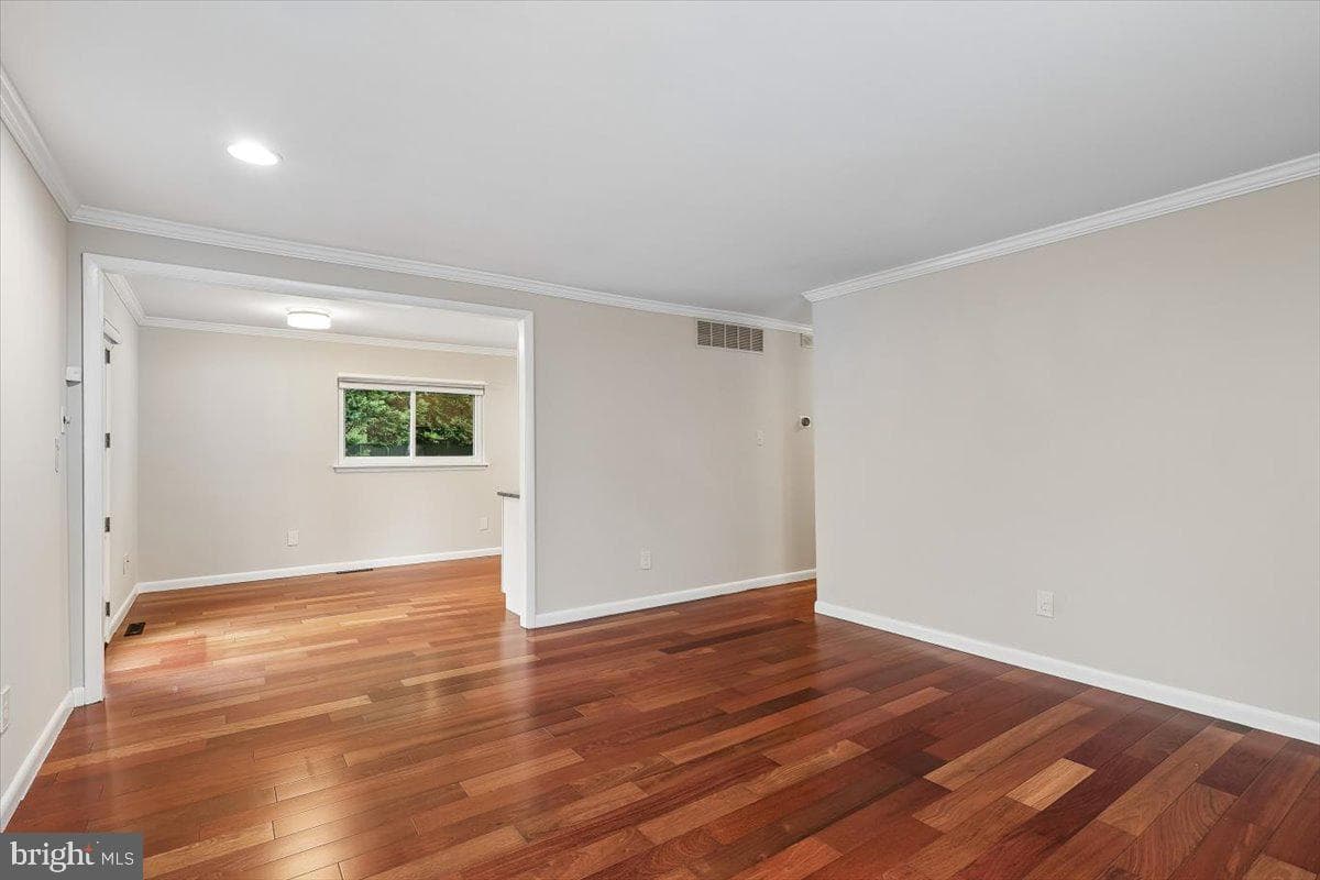 652 Arleigh Road photo 7