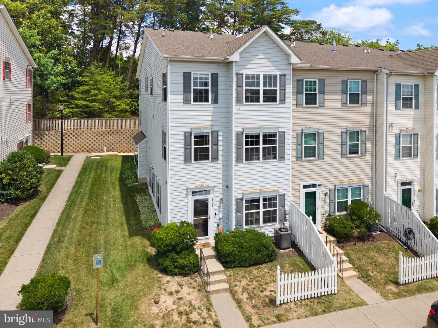 8049 Brookstone Court photo 30