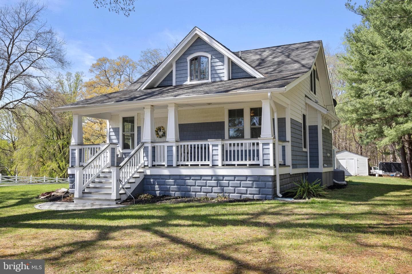 1442 Fairfield Loop Road