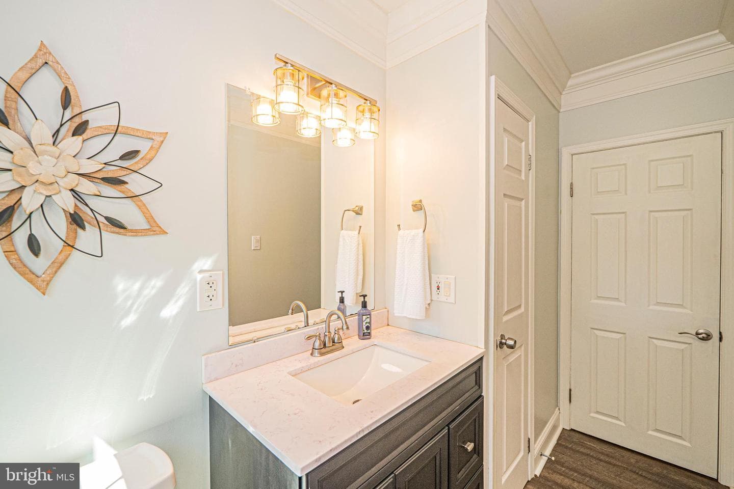 103 Nursery Road photo 16