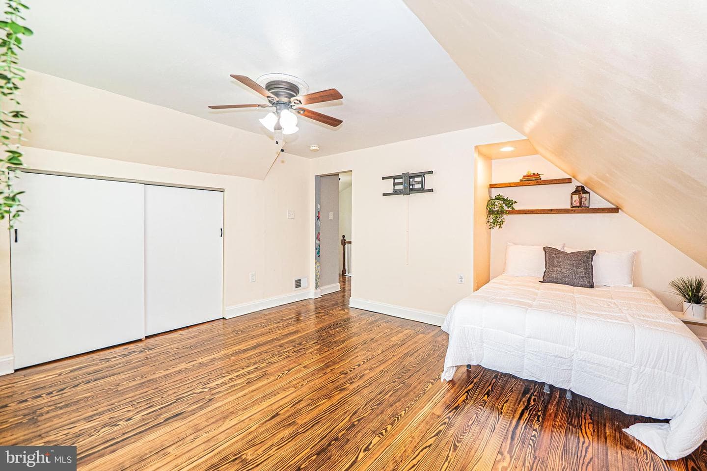 103 Nursery Road photo 31