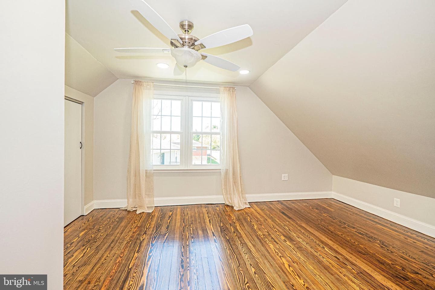 103 Nursery Road photo 33