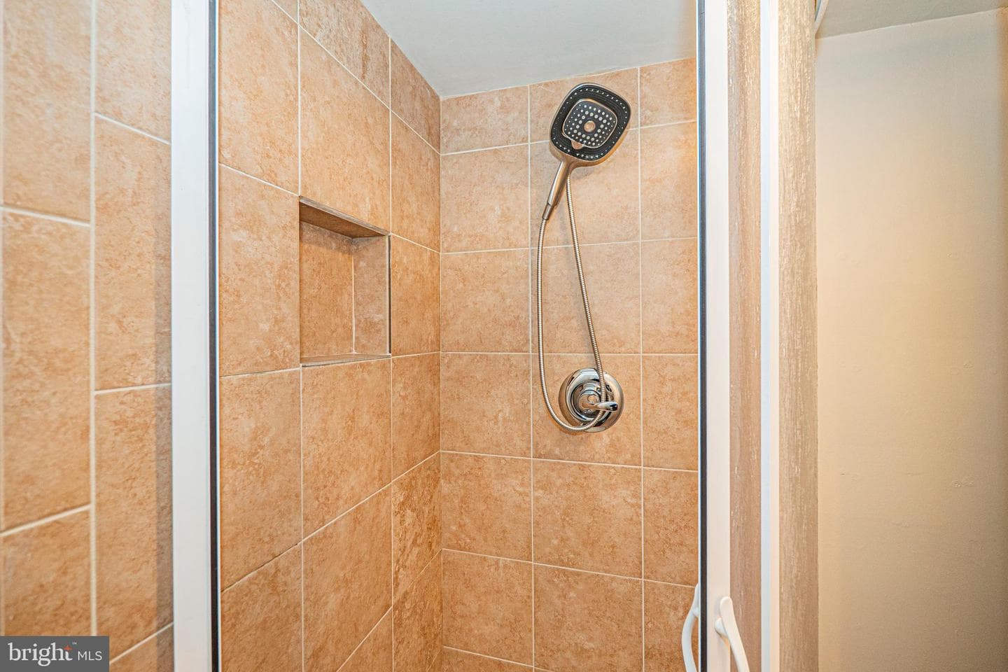 103 Nursery Road photo 44