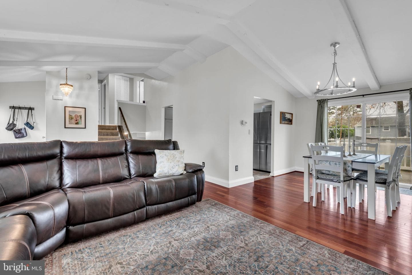 730 Snowdon Lane photo 8