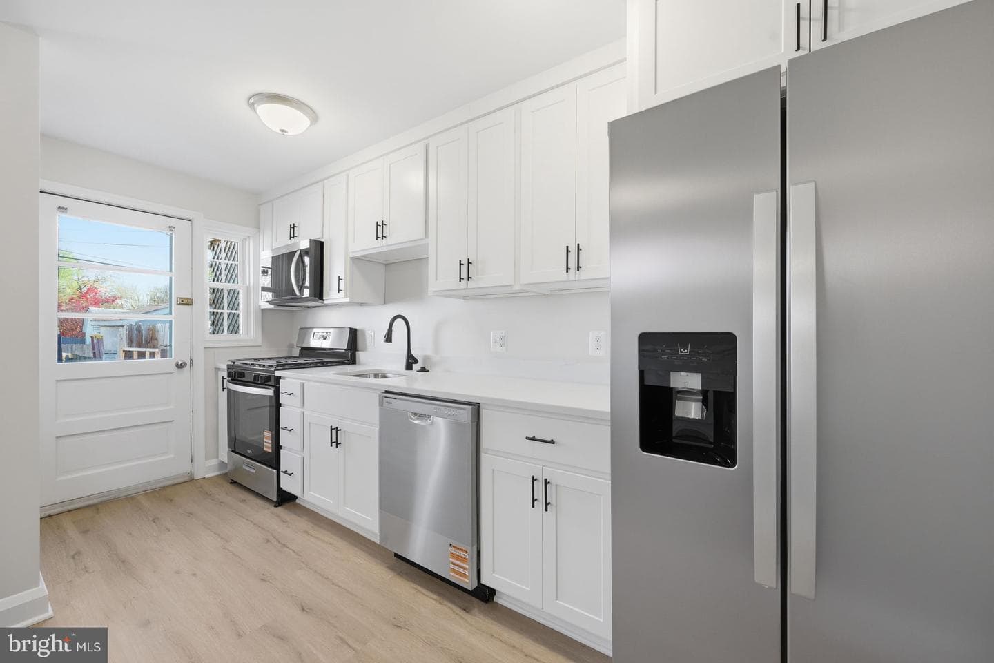 308 Georgia Avenue NE photo 2