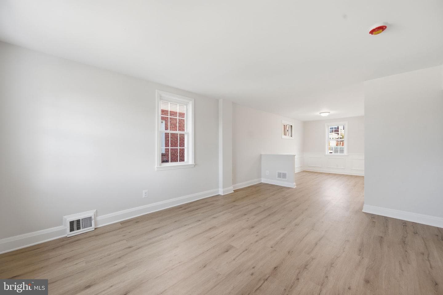 308 Georgia Avenue NE photo 4