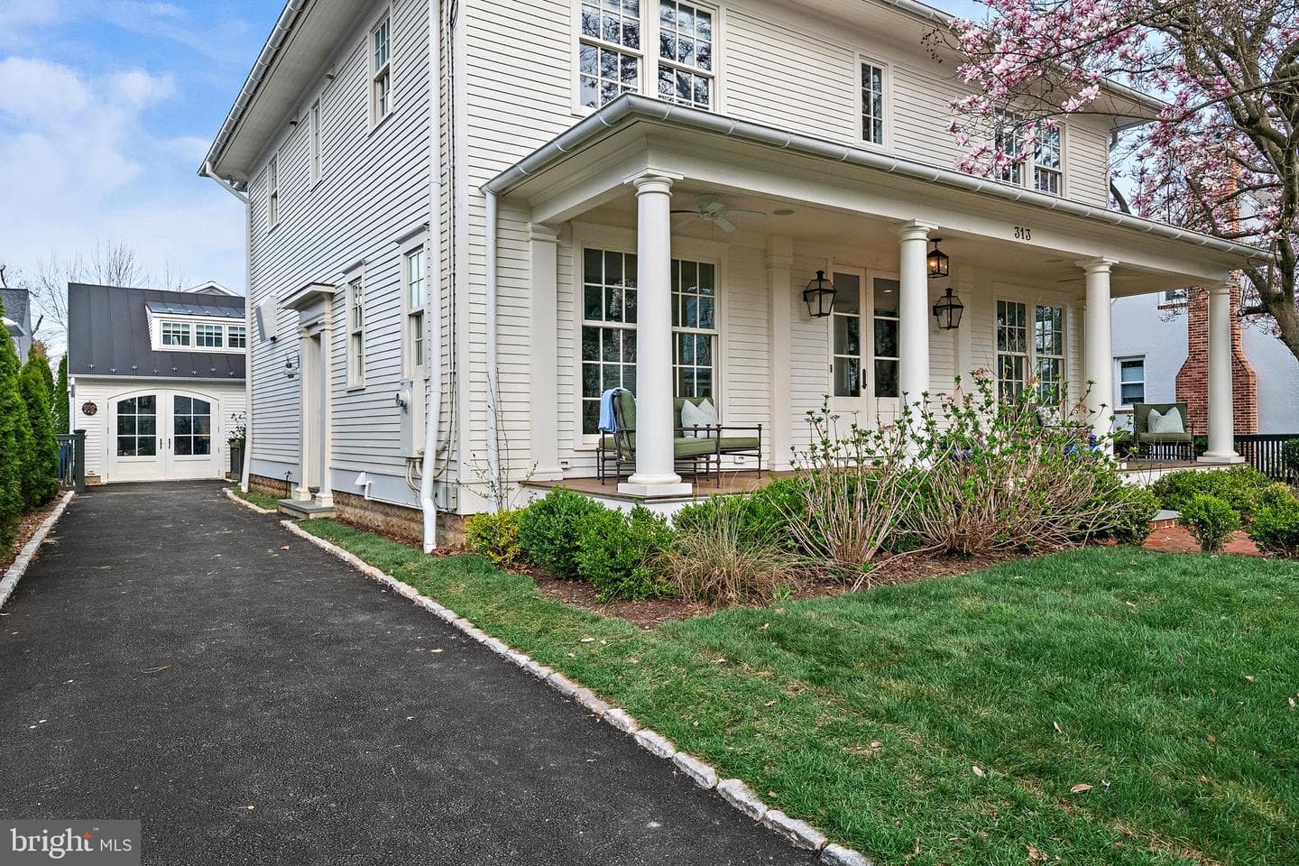 313 Washington Street photo 94