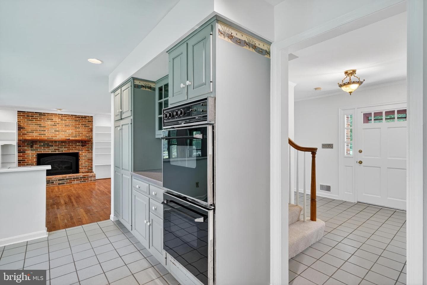700 N Holly Drive photo 12