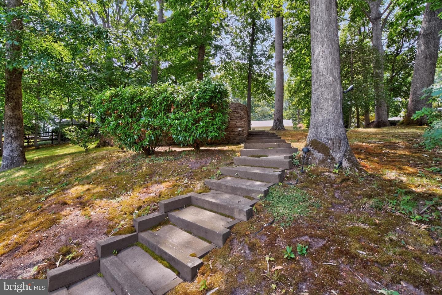 700 N Holly Drive photo 34