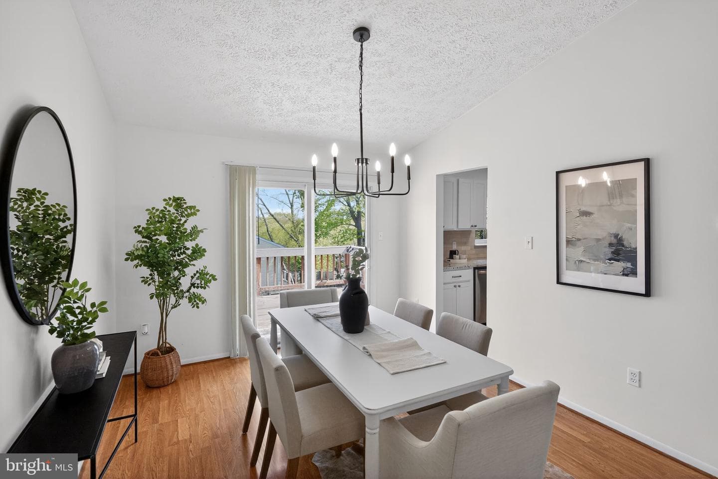 1108 Silverleaf Drive photo 6