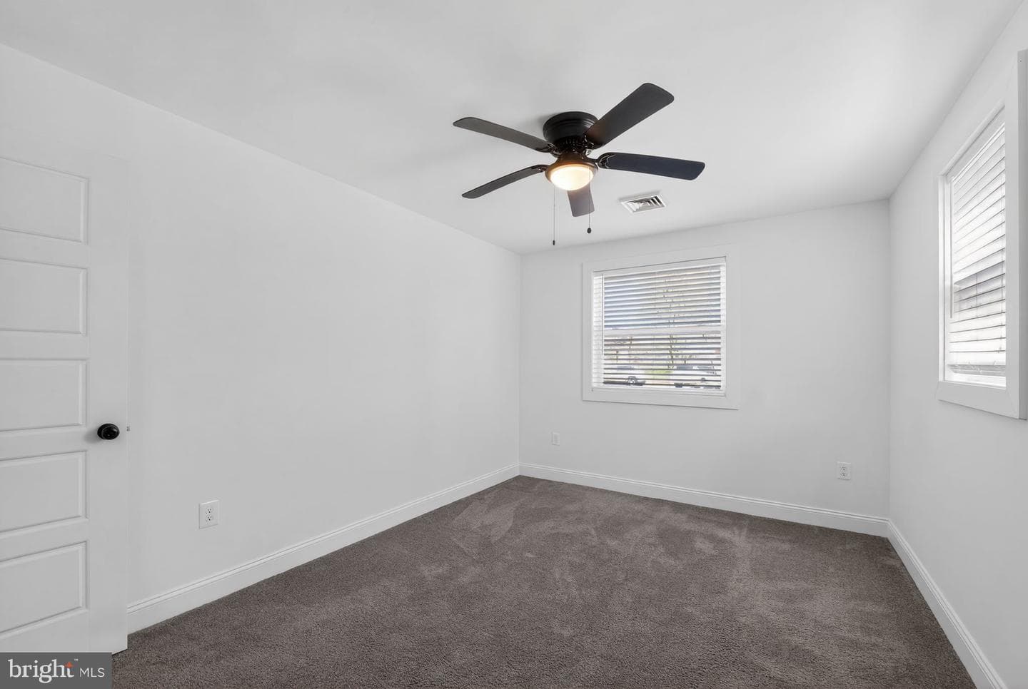 1807 Tower Road photo 9