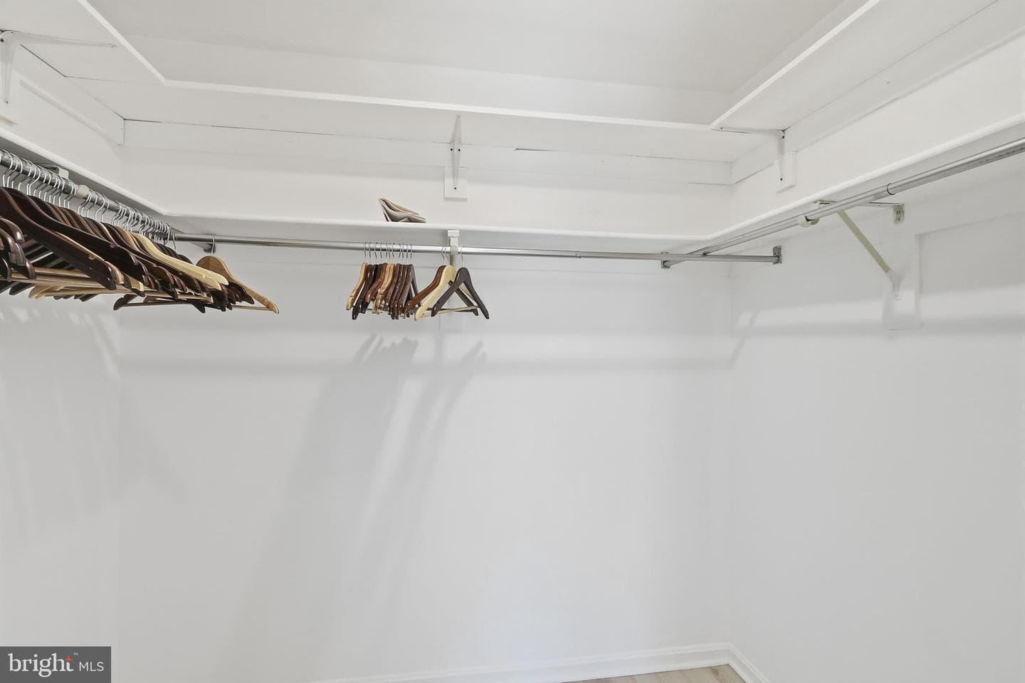 905 Yardarm Lane photo 18
