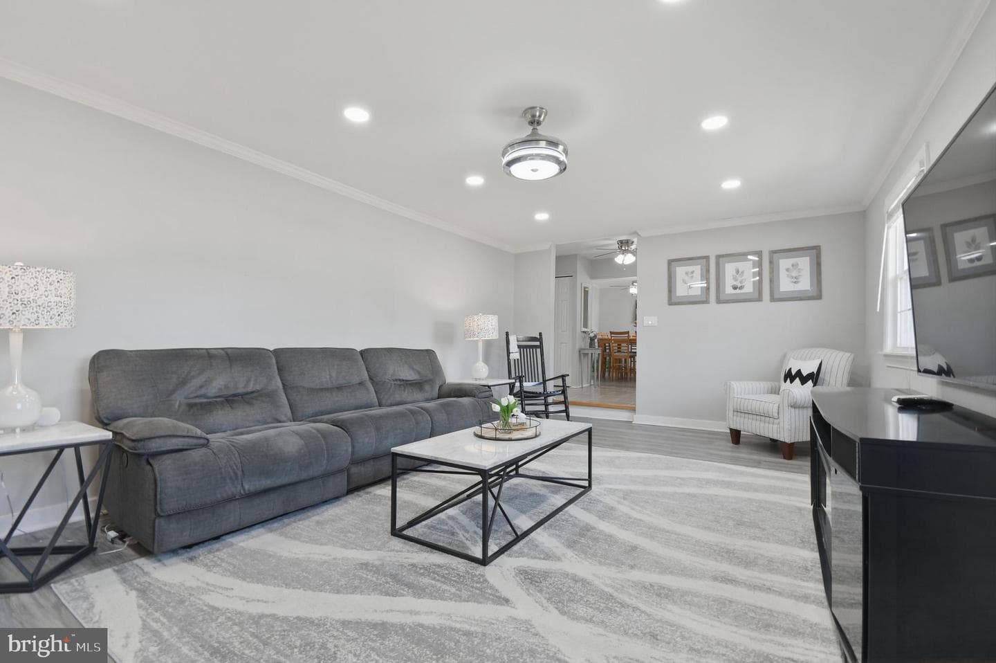 859 Birchwood Court photo 6