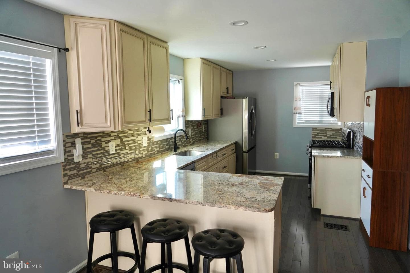 811 223rd Street photo 10