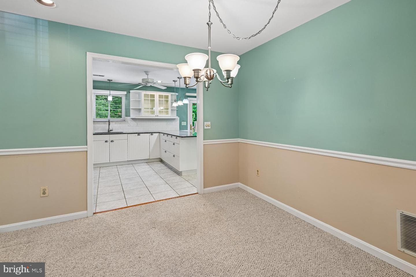 434 Peach Court photo 16