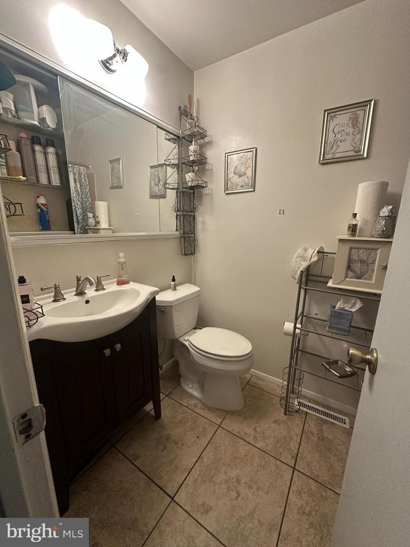 406 Elmwood Court photo 5