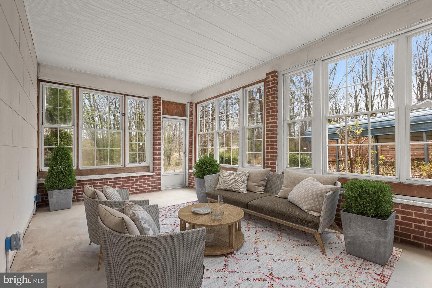 1255 Sheridan Road photo 12