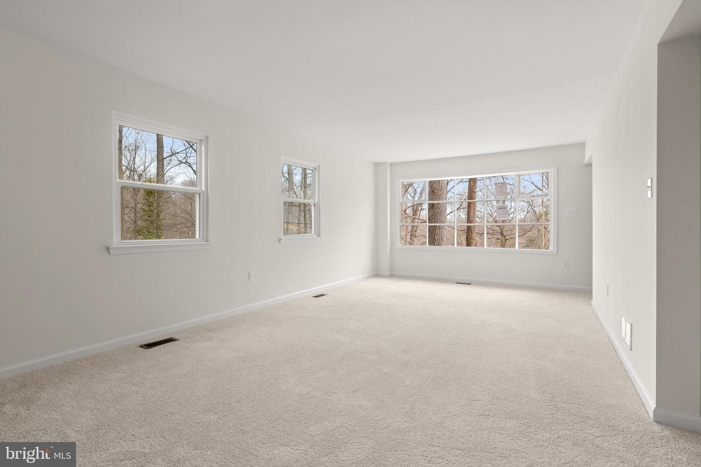 1255 Sheridan Road photo 17