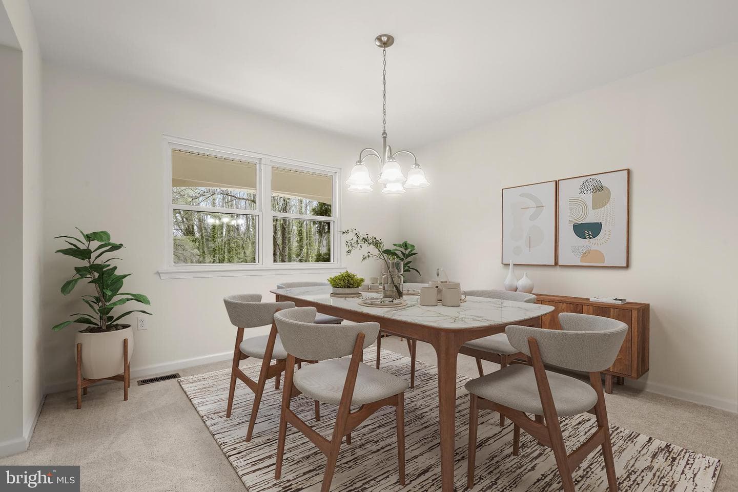 1255 Sheridan Road photo 4