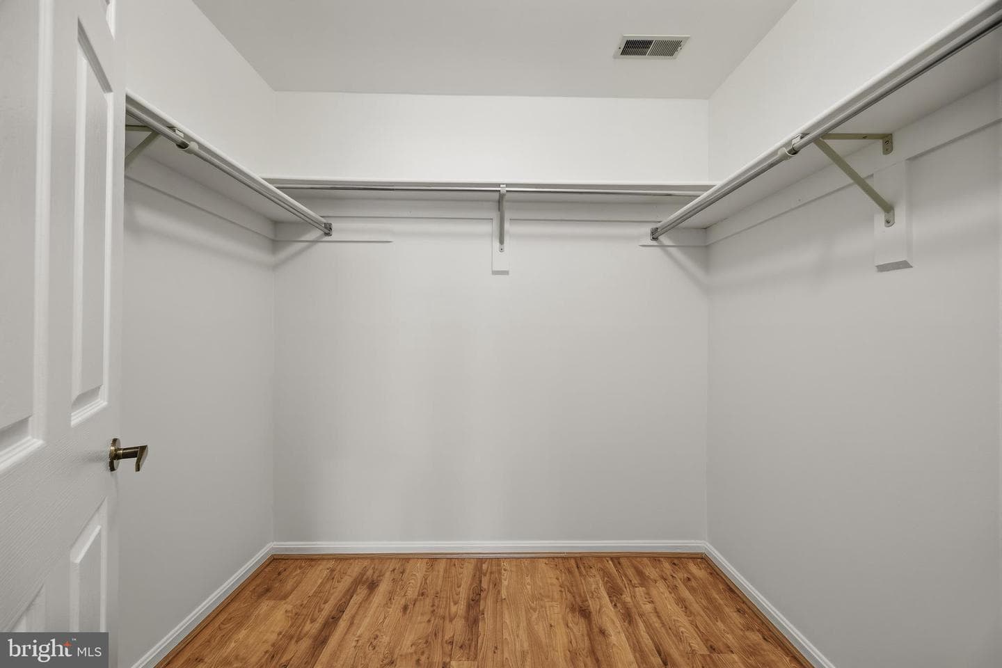 907 Beacon Way photo 24