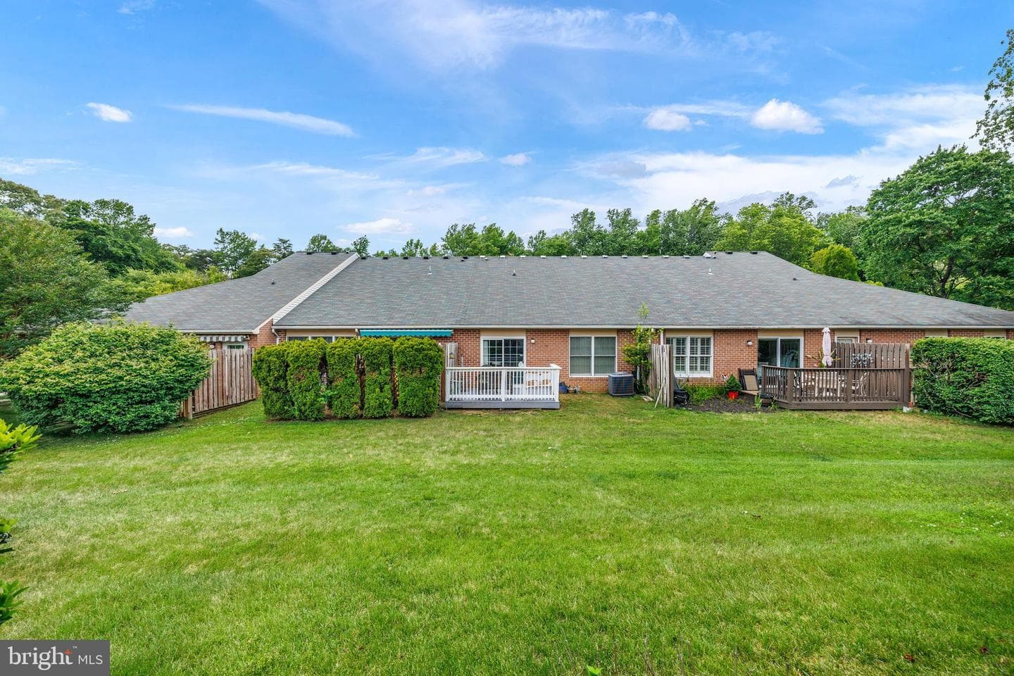 907 Beacon Way photo 34