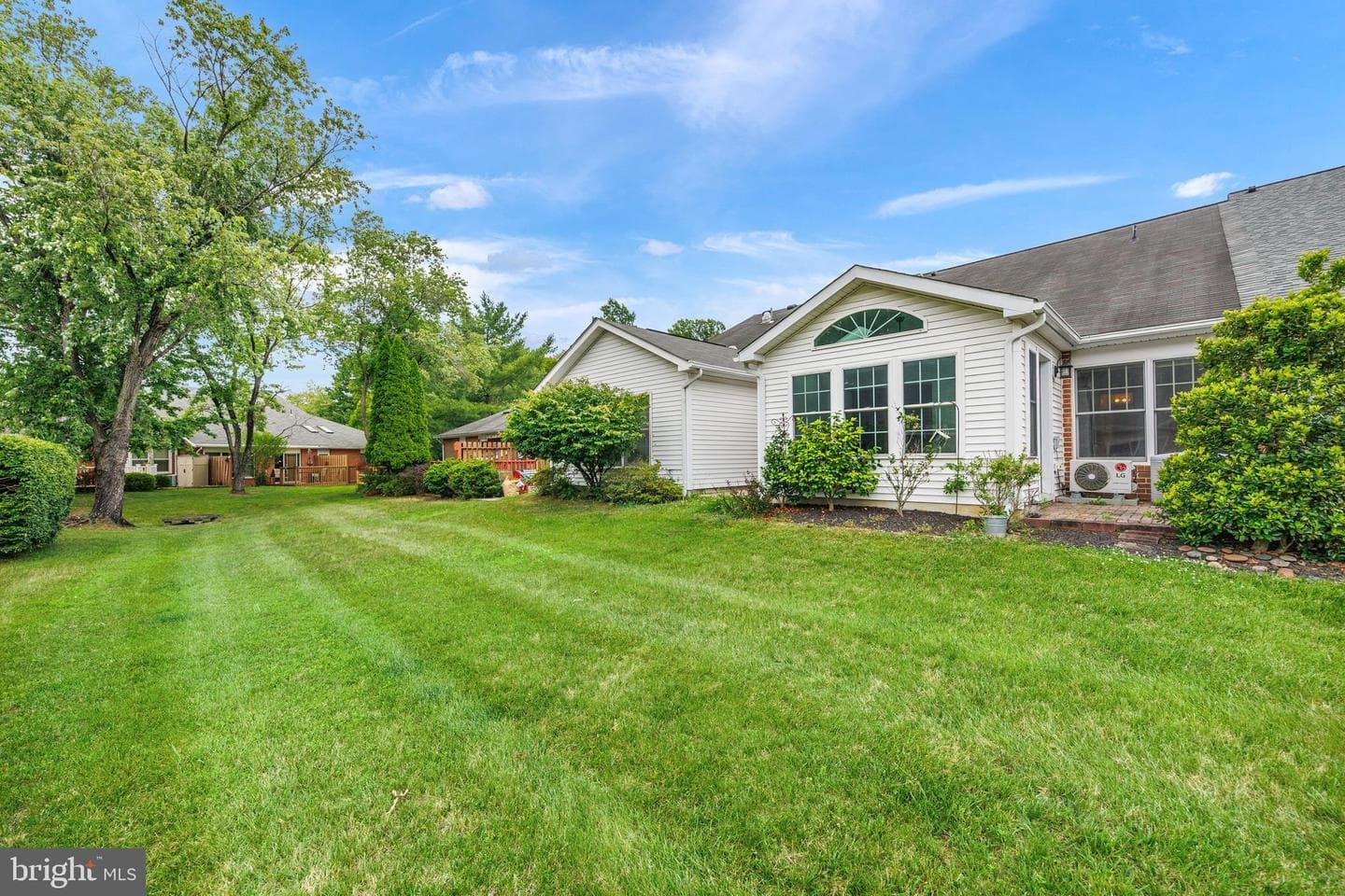 907 Beacon Way photo 36