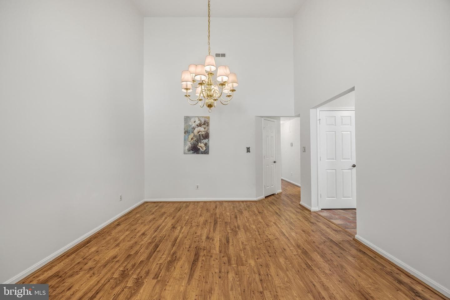 907 Beacon Way photo 9