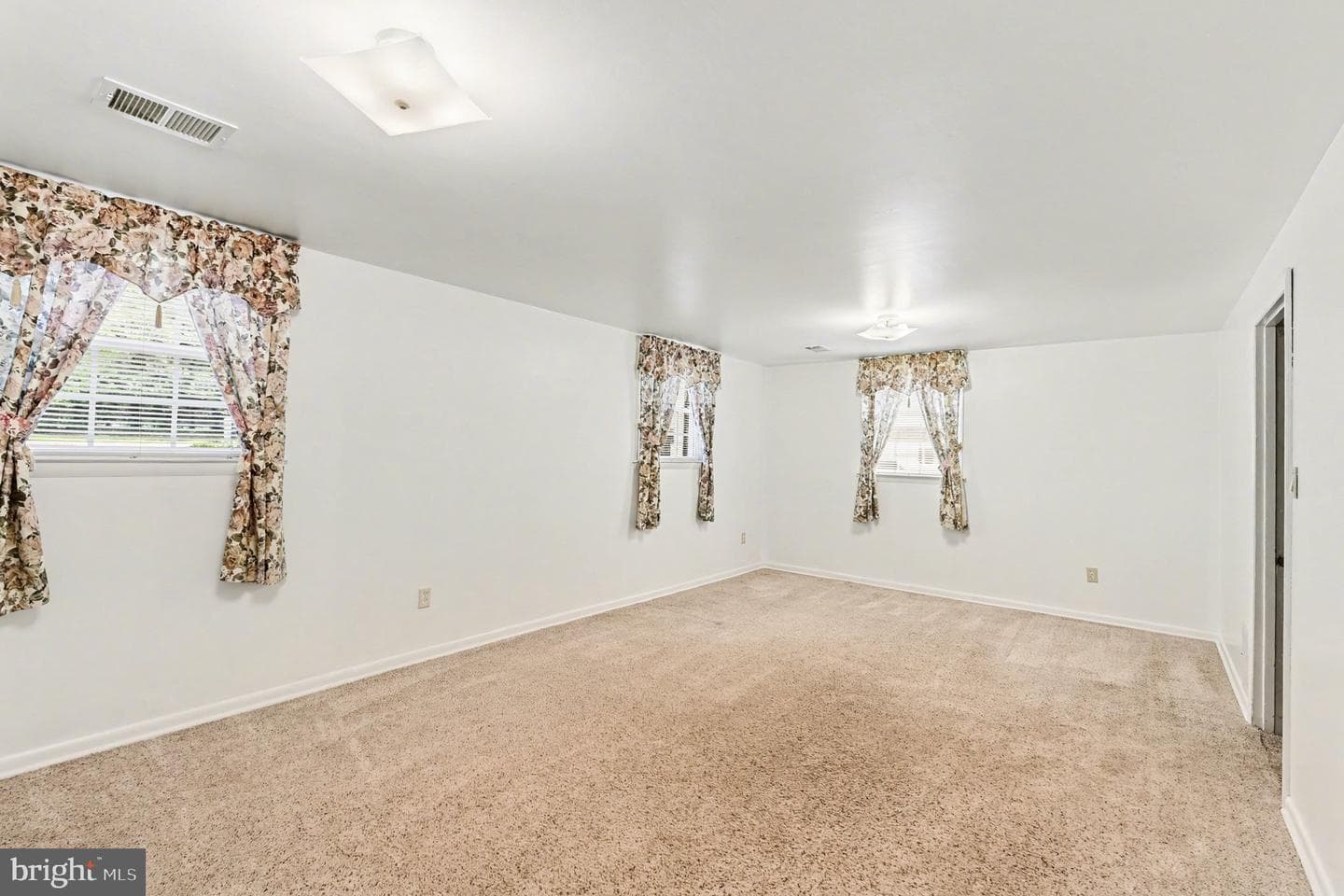 804 White Avenue photo 17