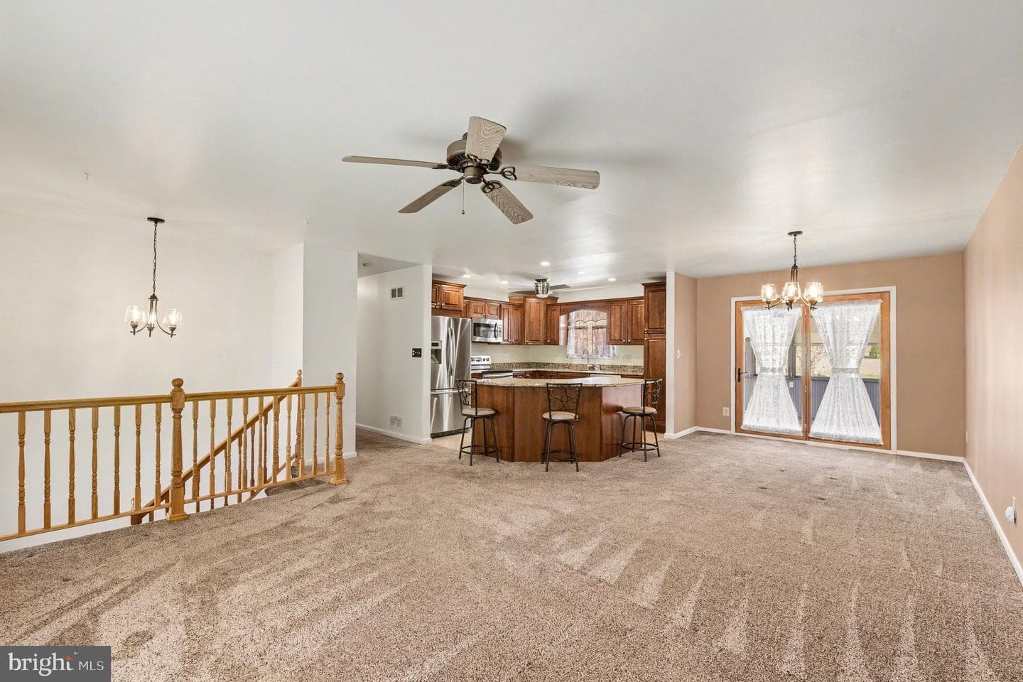 804 White Avenue photo 4