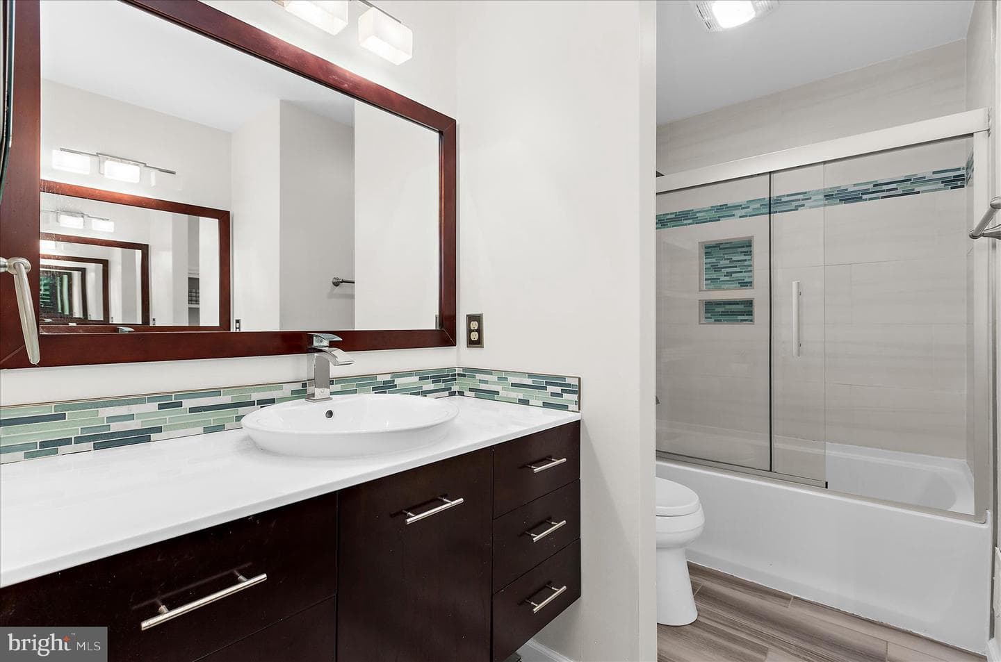1110 Charing Cross Drive photo 40
