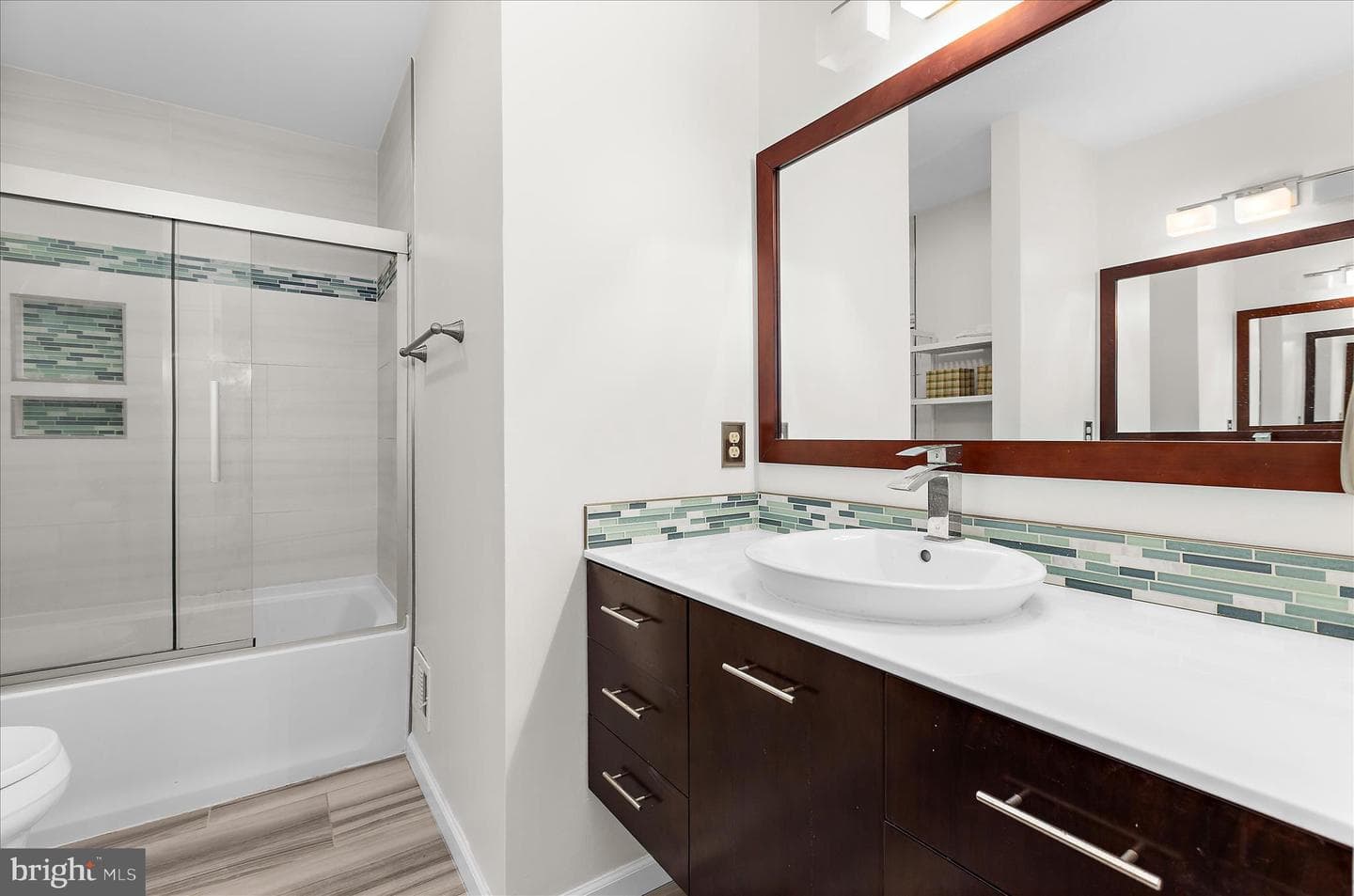 1110 Charing Cross Drive photo 41
