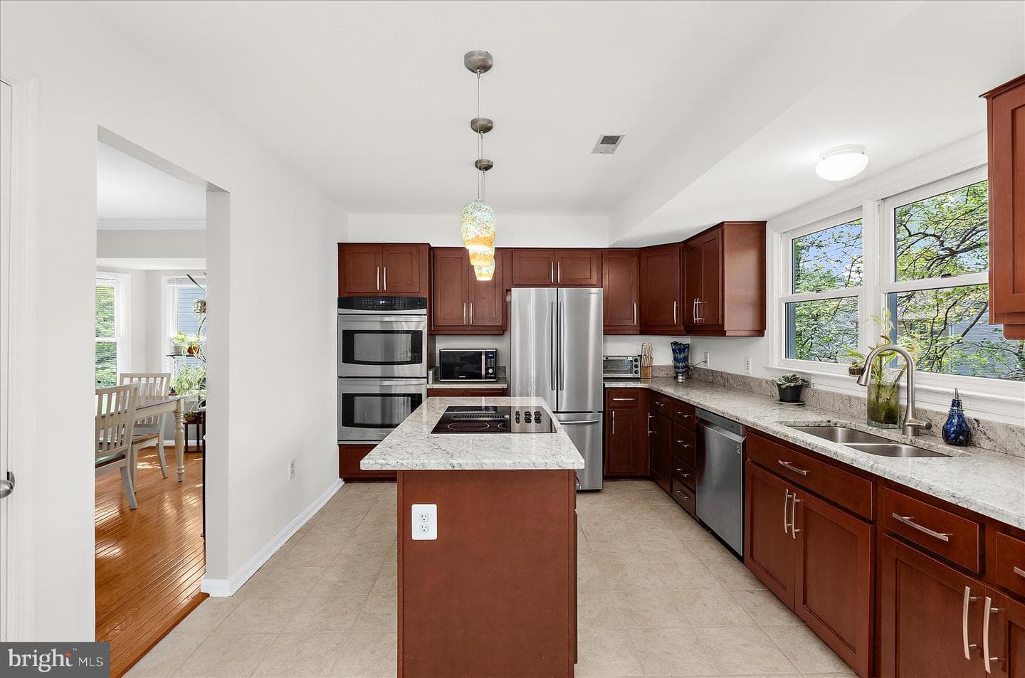 1110 Charing Cross Drive photo 5