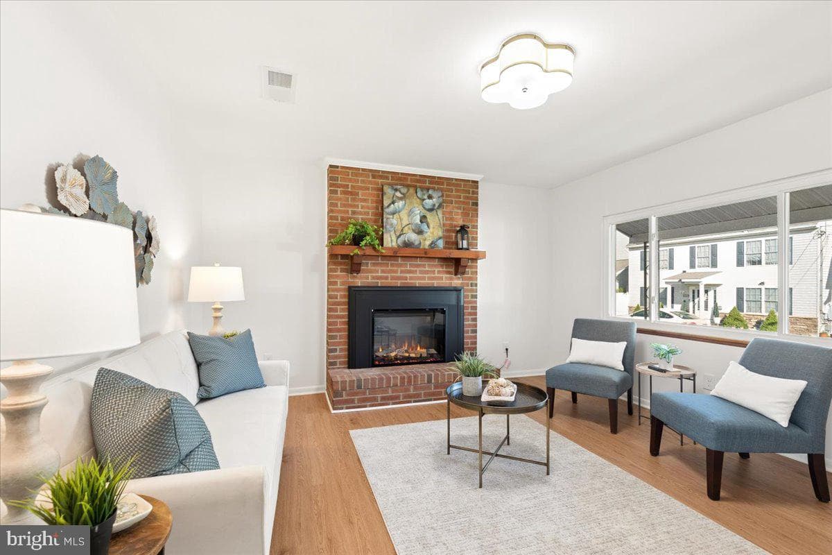 723 207th Street photo 4