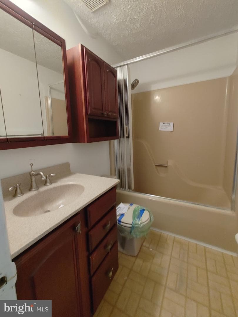 204 Granada Road photo 16