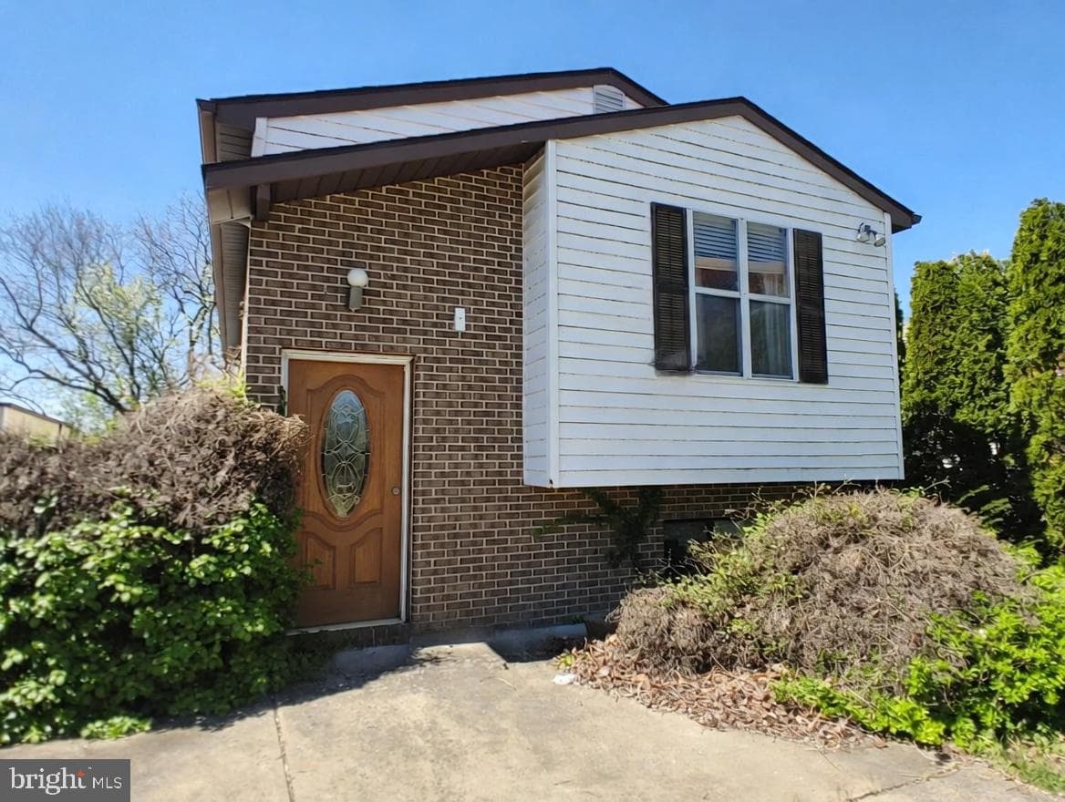204 Granada Road photo 2
