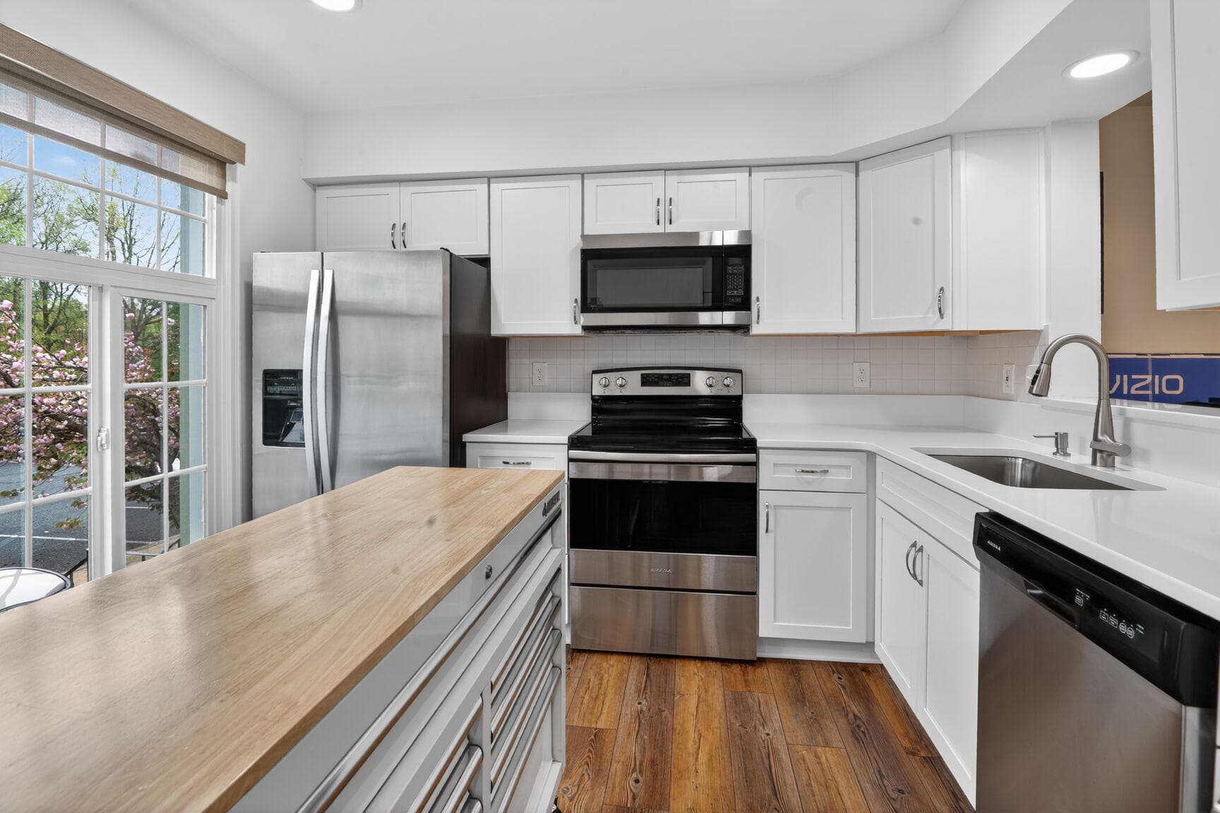 1012 Chestnut Haven photo 5