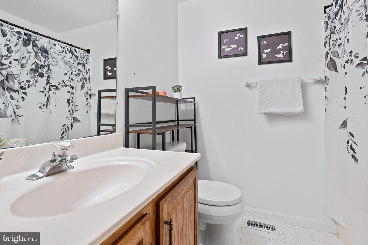 1315 Somerset Road photo 21