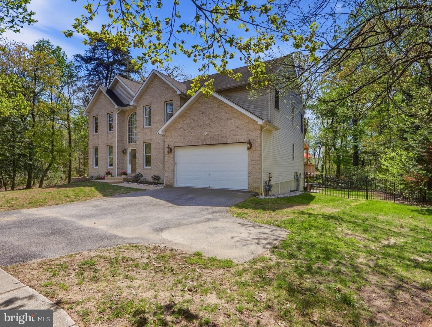 311 Riverdale Road photo 11