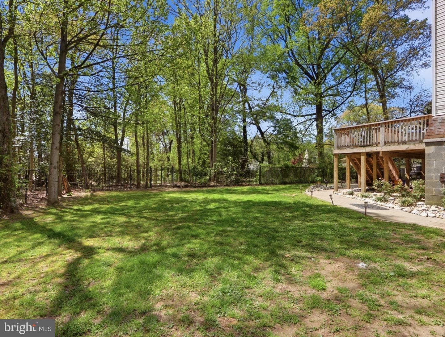 311 Riverdale Road photo 60