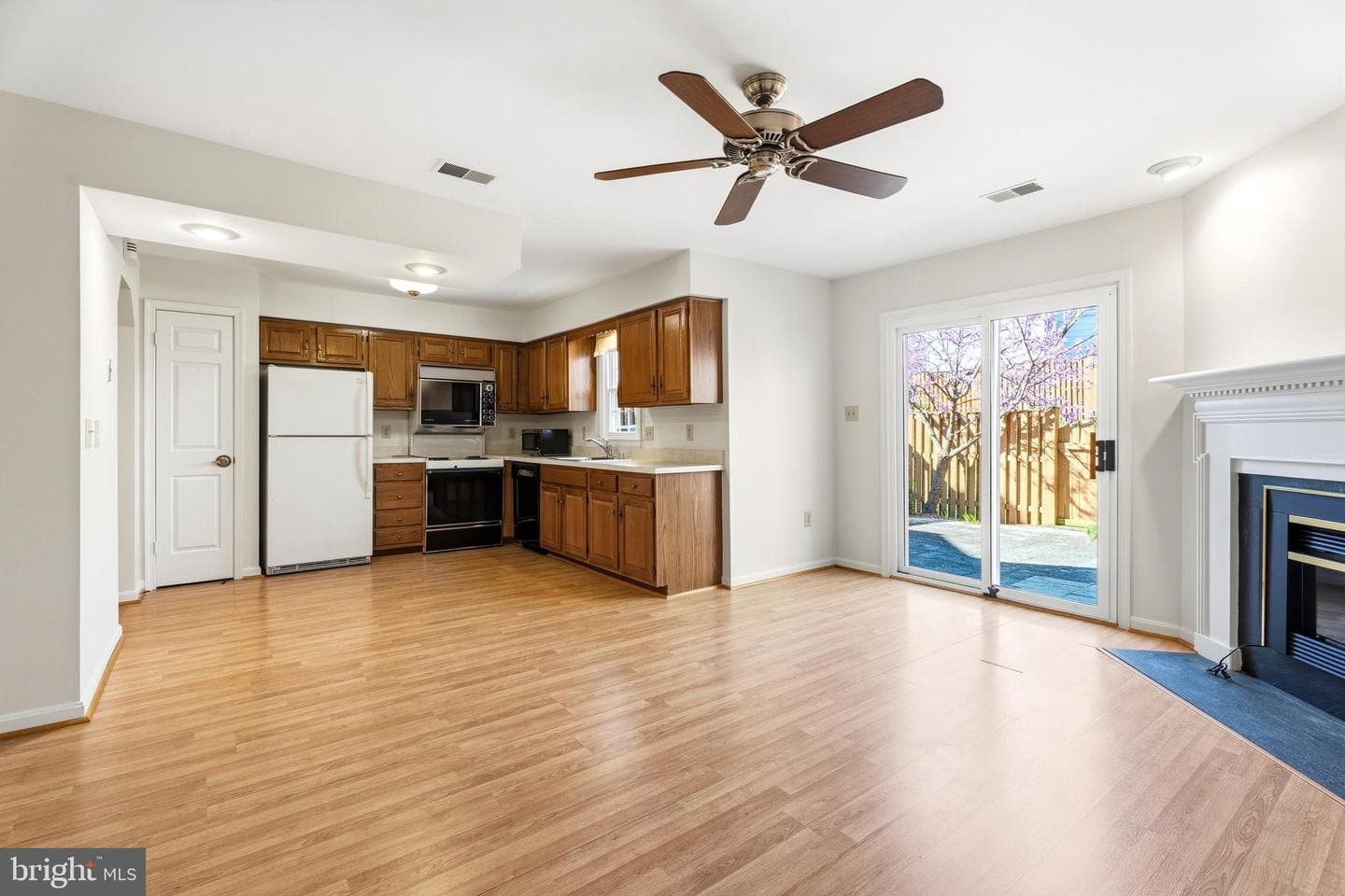921 Boom Way photo 13