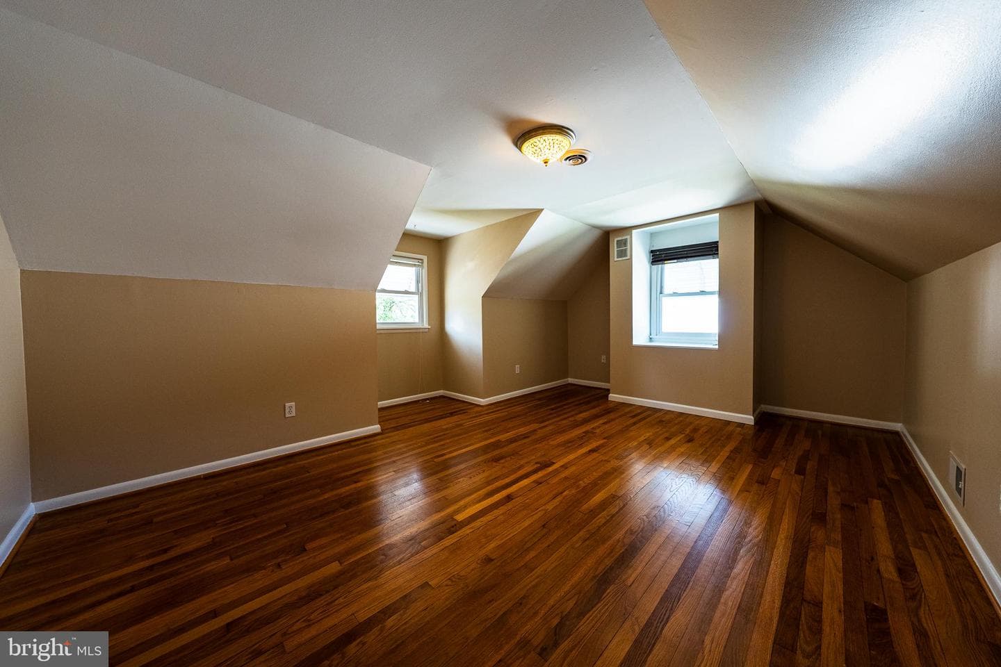 602 Kuethe Road NE photo 12