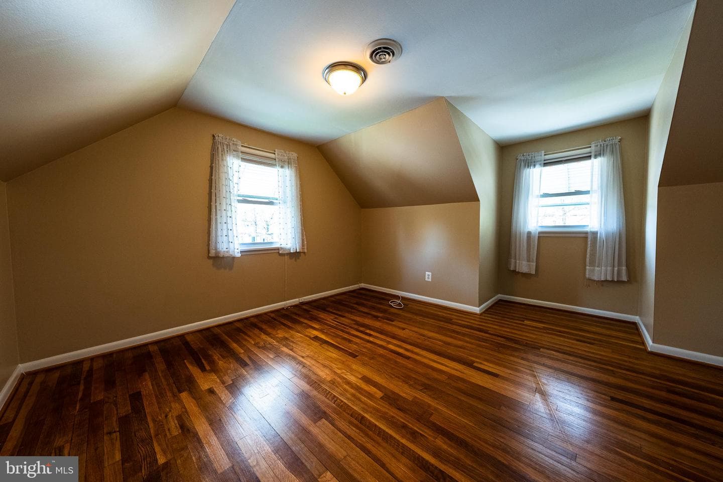 602 Kuethe Road NE photo 17