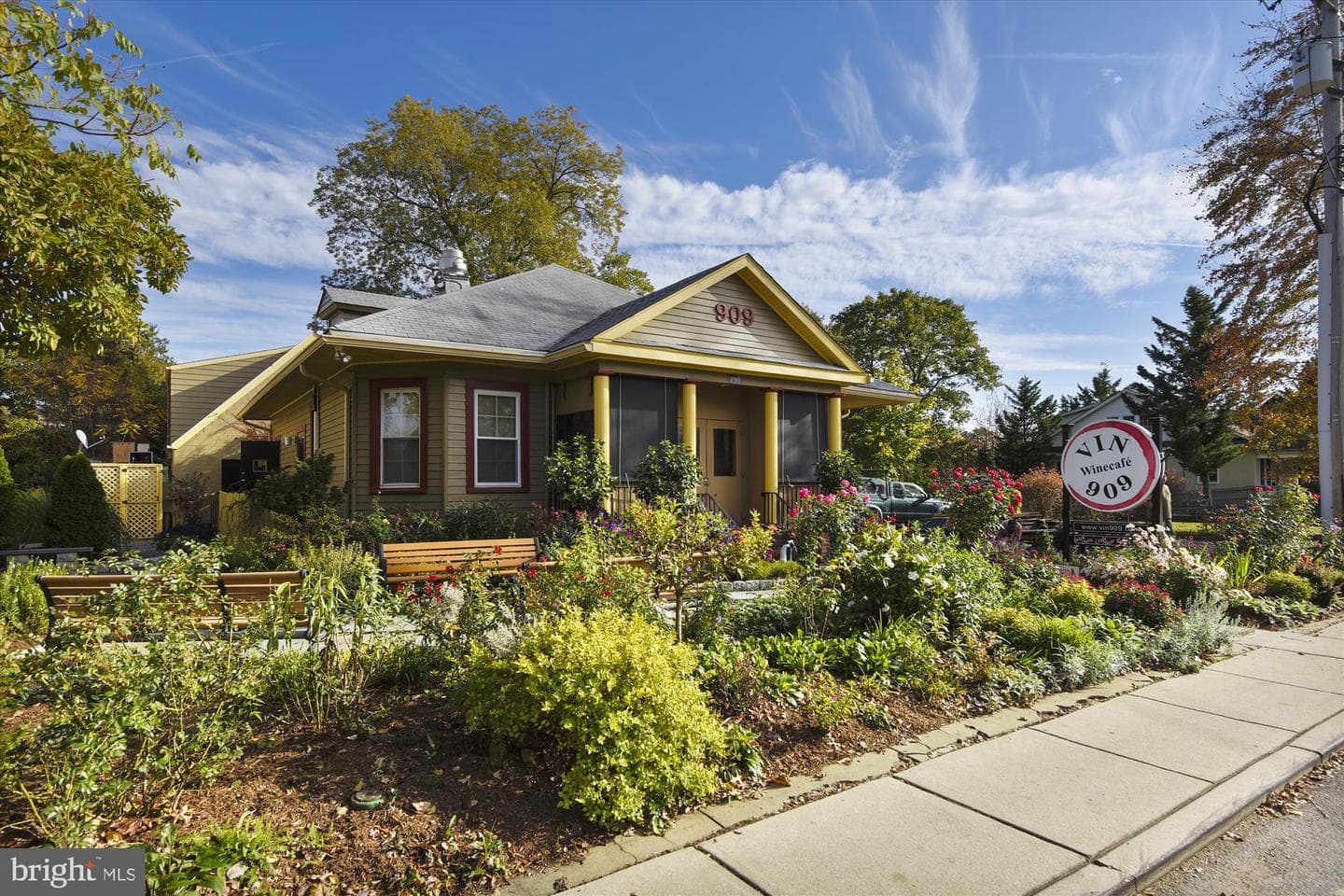 310 Adams Street photo 66